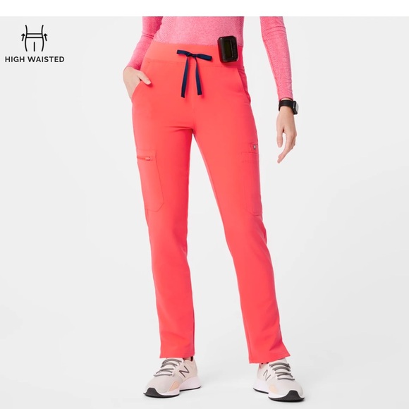 Yola Skinny Scrub pants, XL Petite. Bright Fuchsia colour. - Picture 2 of 4